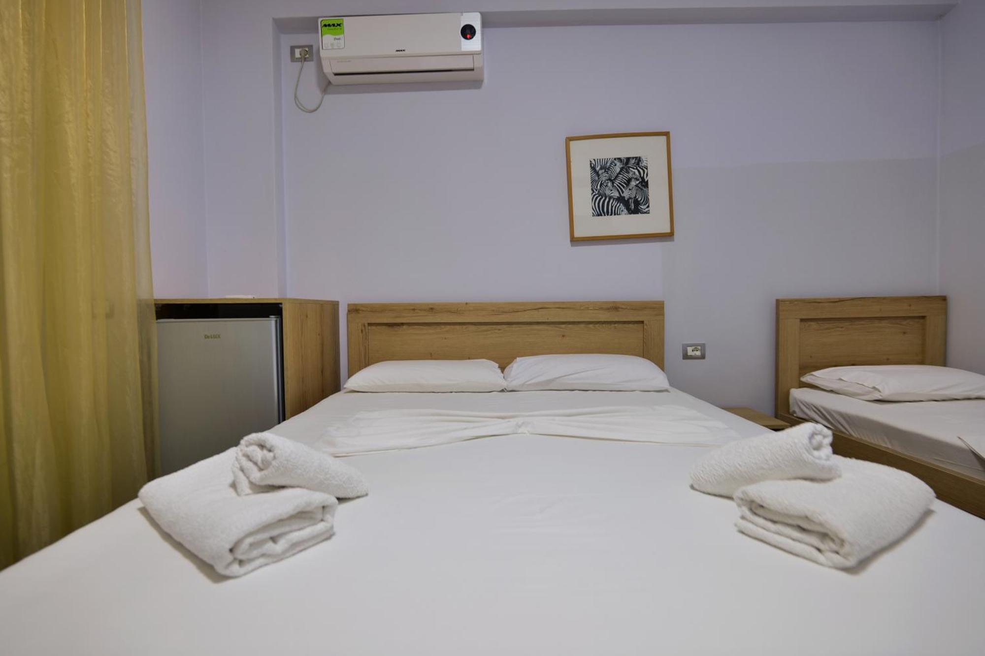 Hotel Billy Химара Экстерьер фото